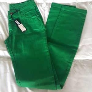 LAST REDUCTION BEFORE DONATION High quality stretchy Kelly green jeans size S 26